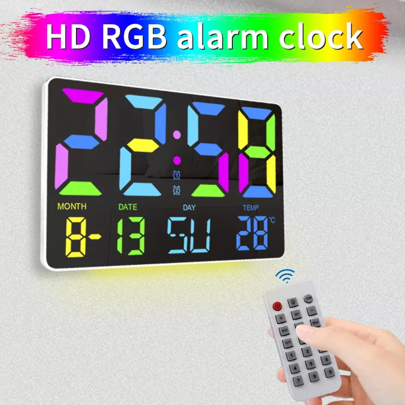 Reloj colorido para colgar en la pared